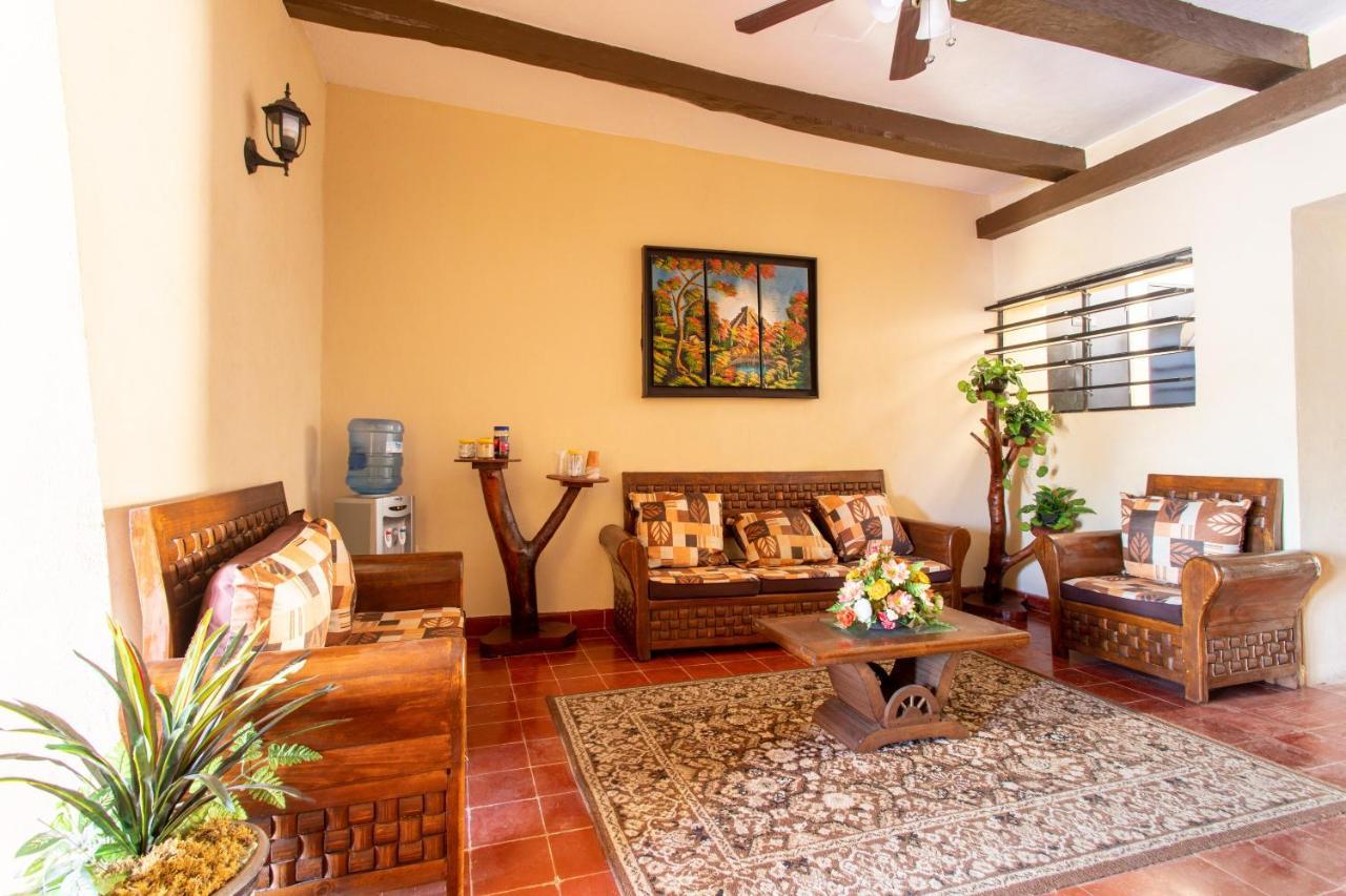 ואיאדוליד Hotel Casa Rico מראה חיצוני תמונה