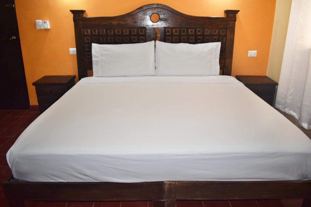 ואיאדוליד Hotel Casa Rico מראה חיצוני תמונה