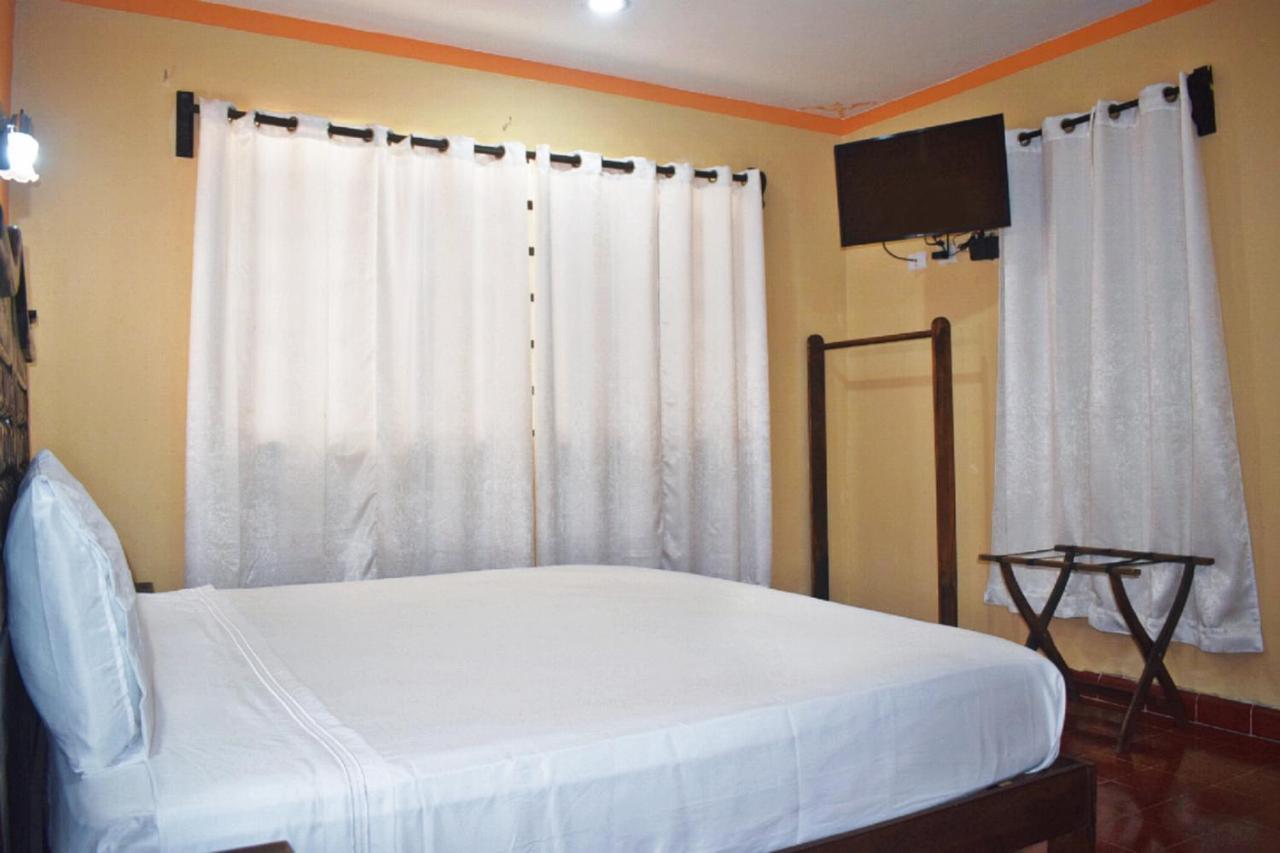 ואיאדוליד Hotel Casa Rico מראה חיצוני תמונה