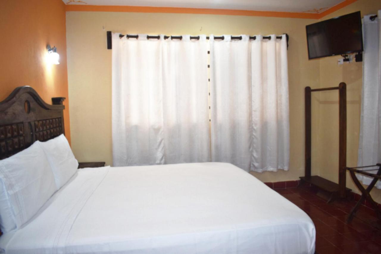 ואיאדוליד Hotel Casa Rico מראה חיצוני תמונה