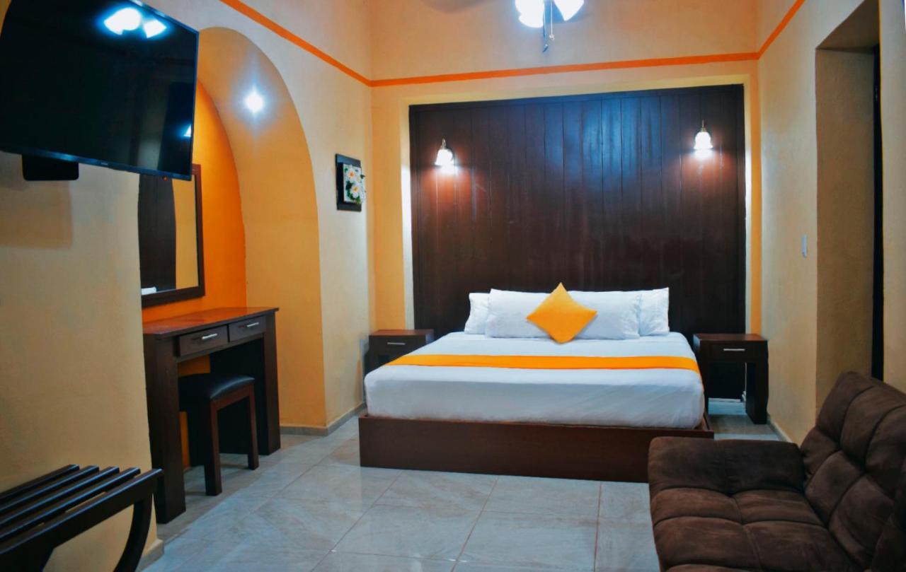 ואיאדוליד Hotel Casa Rico מראה חיצוני תמונה